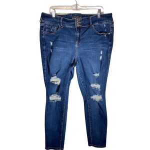 Torrid Women's High Rise Skinny Jeggings  Size 18 Short Blue Distressed